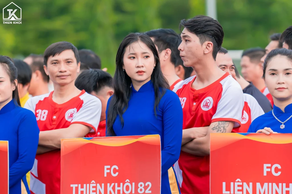 Người đẹp Thiên Khôi