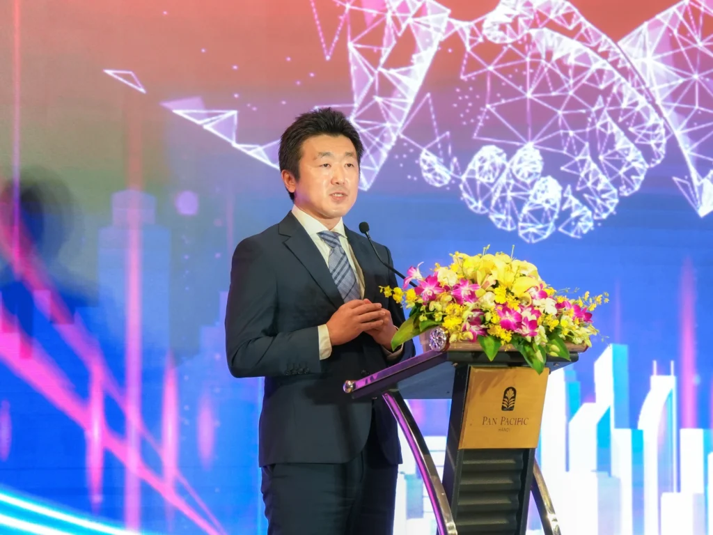 Đại diện tập đoàn Mitsui phát biểu trong lễ ký kết