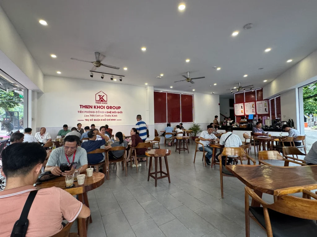 Hoạt động làm việc và phối hợp của đội ngũ Thiên Khôi trong hệ thống chung